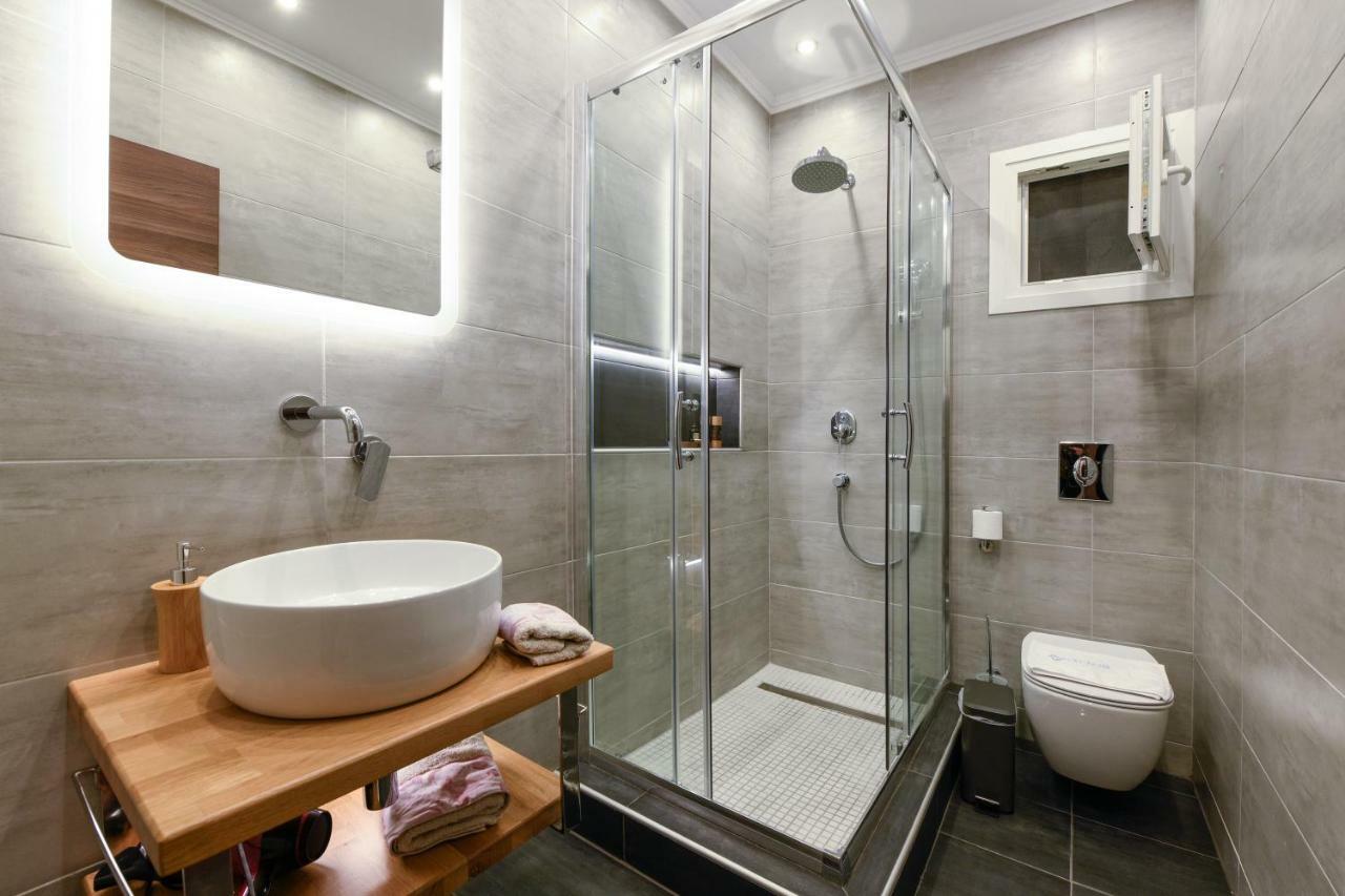 Adell Luxury Apartments Kavala Exterior photo